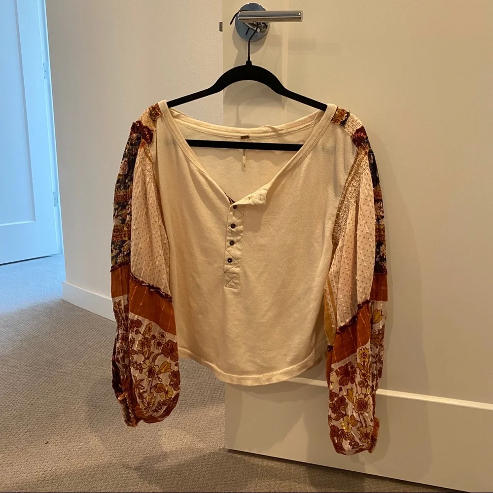 Free People Floral Balloon Sleeve Henley Top - Picture 2 of 4